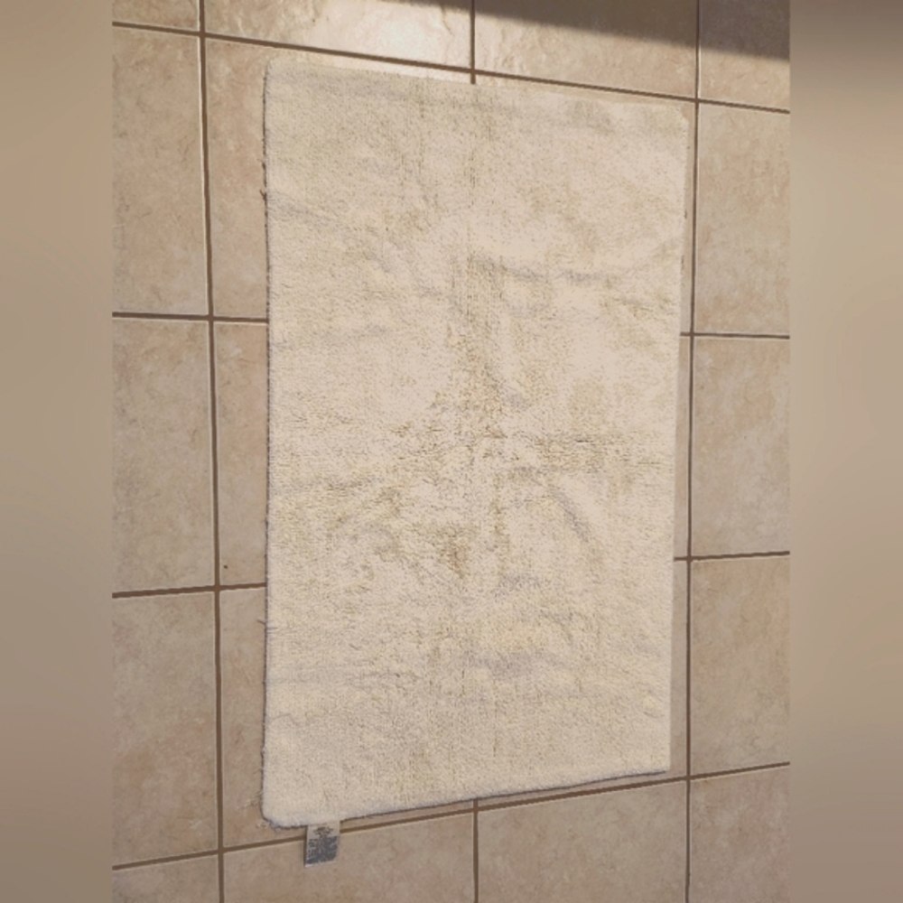 Pottery Barn bath mat new